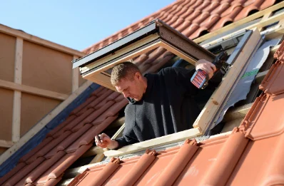 Pose de fenêtres de toit Velux au Rove